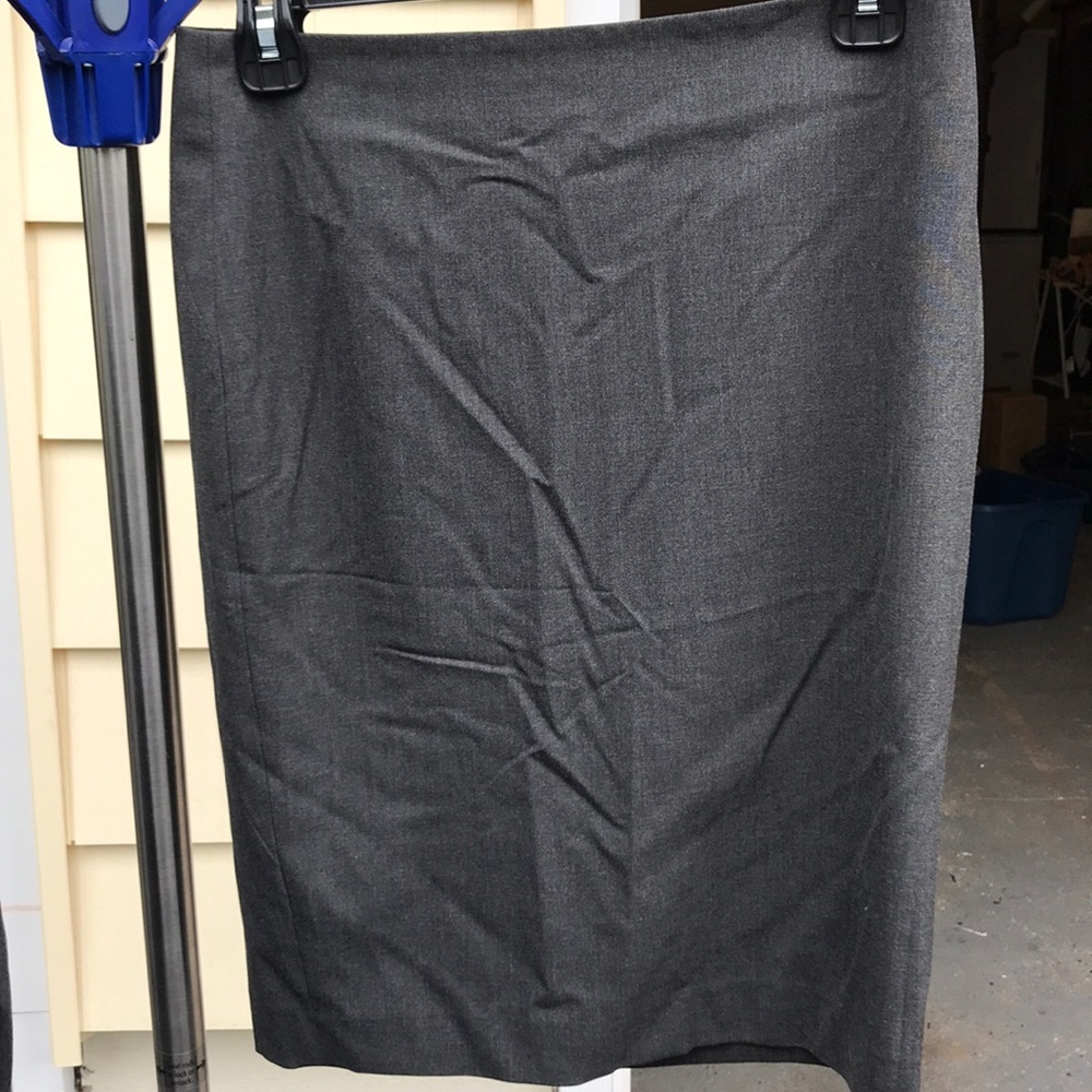 NWT Ann Taylor Suiting gray pencil skirt